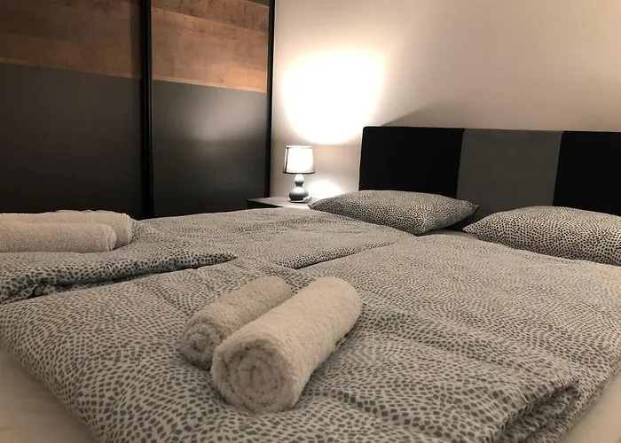 Apartment Aura 2